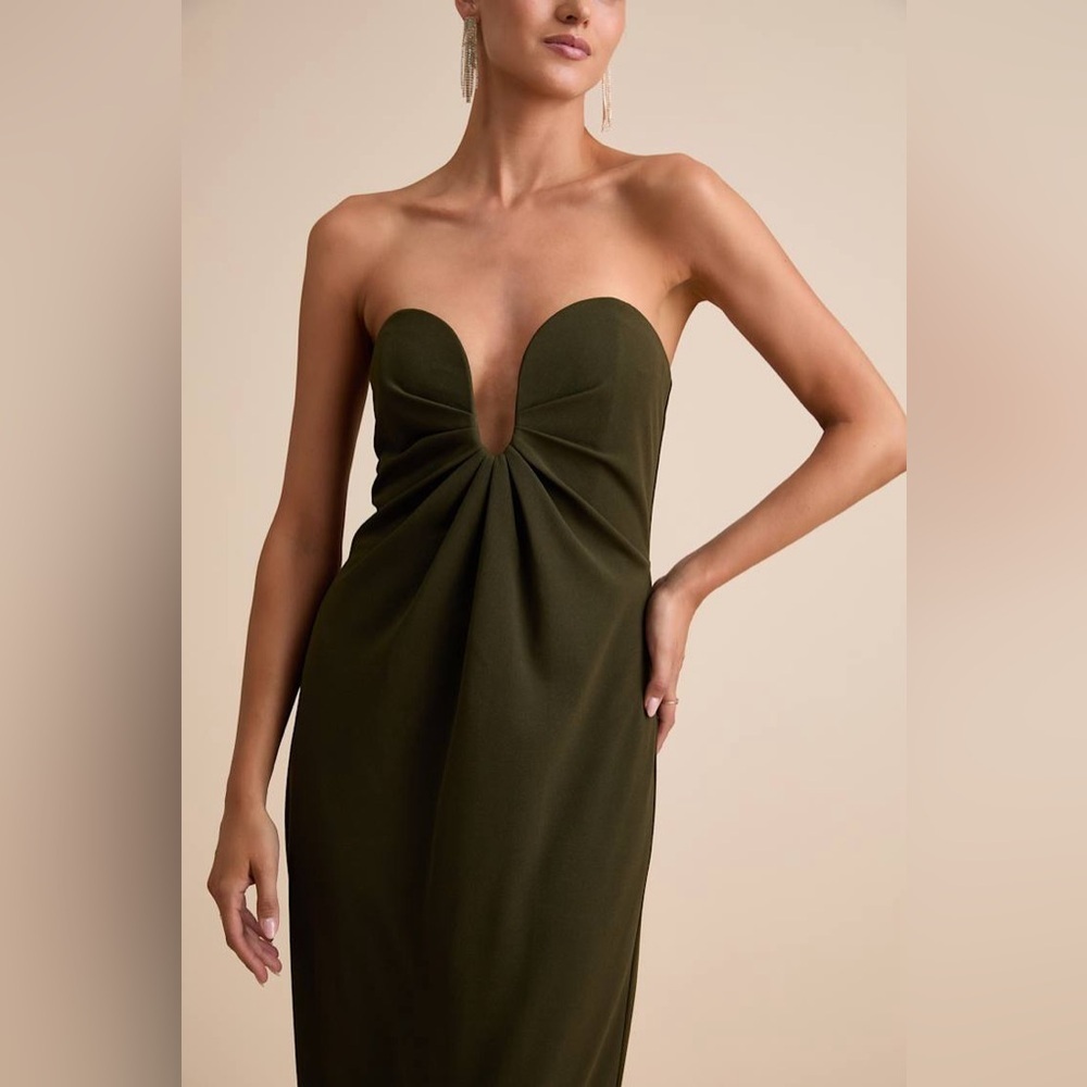 LULU'S Thula Dark Olive Cutout U-
Bar Column Maxi Dress - Picture 6 of 6